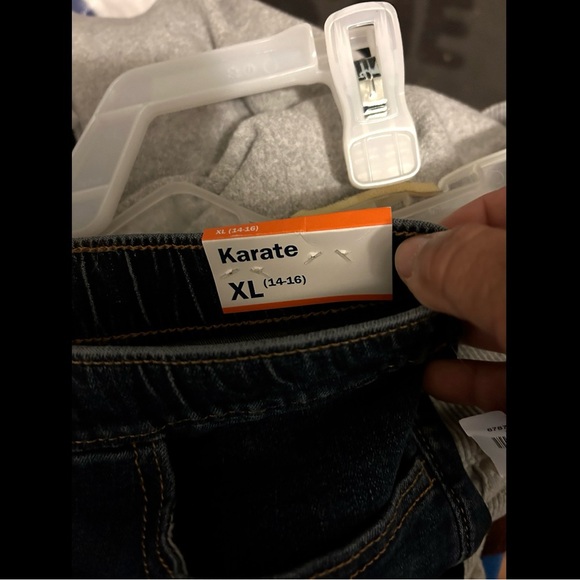 Old Navy Boys👦🏻NWT🏷️KarateSlim AdjustableWaist RawHem Jean Shorts🩳XL (14-16) - Picture 2 of 5